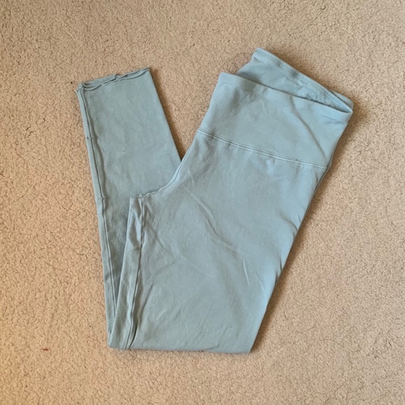 TNA Cropped Tights - Picture 2 of 2